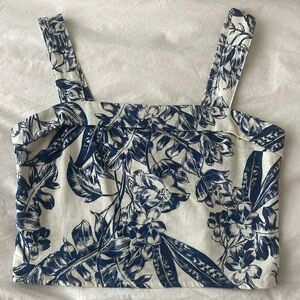 Abercrombie and Fitch crop linen blend top, size M